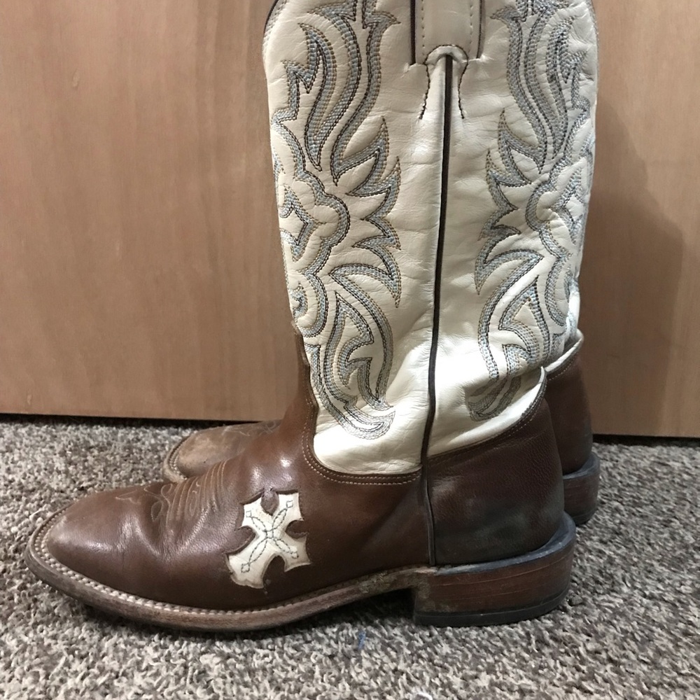 Tony lama cross inlay